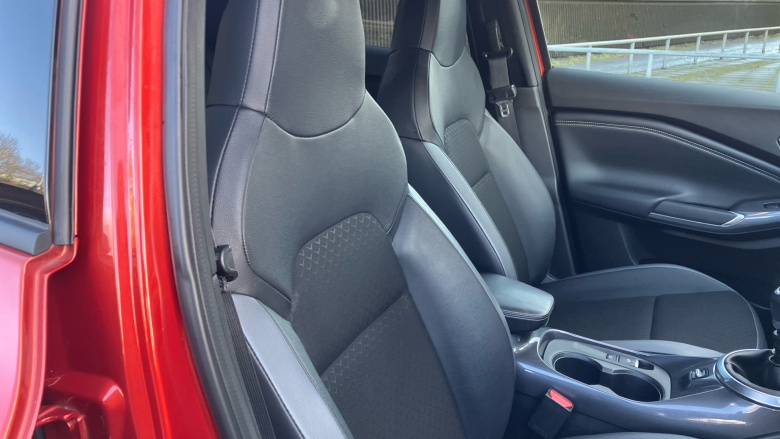 Nissan Juke 1.0 DiG-T 114 N-Connecta 5dr Petrol Hatchback